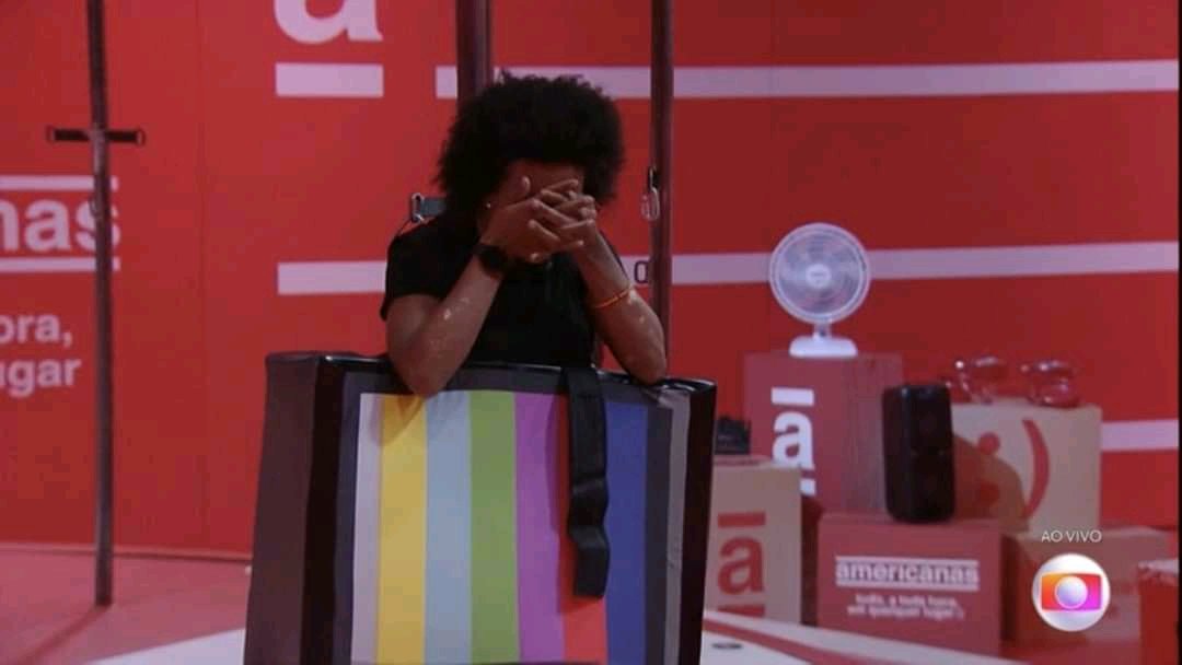 agentequeluty's tweet photo. A Mulher Lutando Pelo Filho Deles E o cara vai lá e faz isso 

#BBB22 https://t.co/bwH37PmGf2