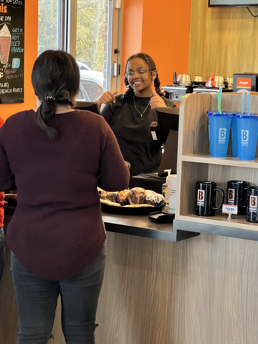 ScbigPicture's tweet photo. Checkout @ScbigPicture Scholars at their Internships learning successful life skills while serving the Shelbyville community!!
#realworldlearning 
@bigpiclearning 
@shelbycountysch 
@dcdlong89 
@CoachLavertu 
@Nina9yo https://t.co/Ice8eAysdn