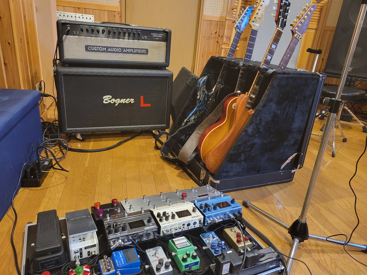 soundfarm223's tweet photo. 今日最終リハーサルです!
今回フル機材!
ご来場くださいます方、最高のサウンドを届けますので楽しみにしてください!
感染対策徹底して行いますのでよろしくお願いいたします🙇
#suhr
#jamestyler
#od100
#freethetone https://t.co/q0YYsYZreo