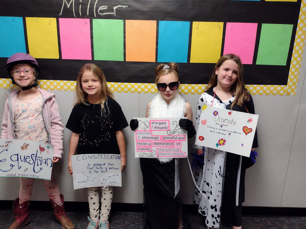 RESLibrary2's tweet photo. Vocabulary Parade 2022=success! Language skills are thriving at RES, what a fun day! @TISDRES https://t.co/nQeQE5ICDt