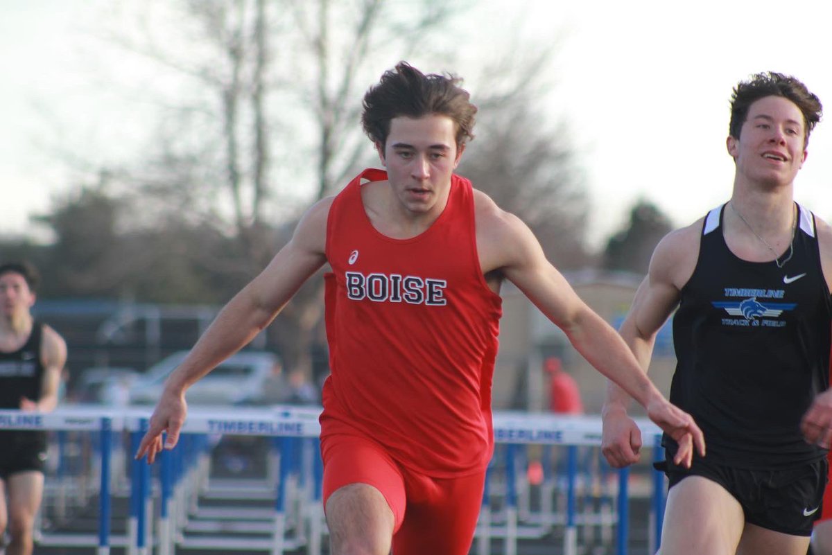 najeraww's tweet photo. @porter_coffield Looking smooth during his 1st hurdle race of the track season @IDHSAA @IDundergroundSN @BoiseBraveXCTF https://t.co/sgupqoktPi