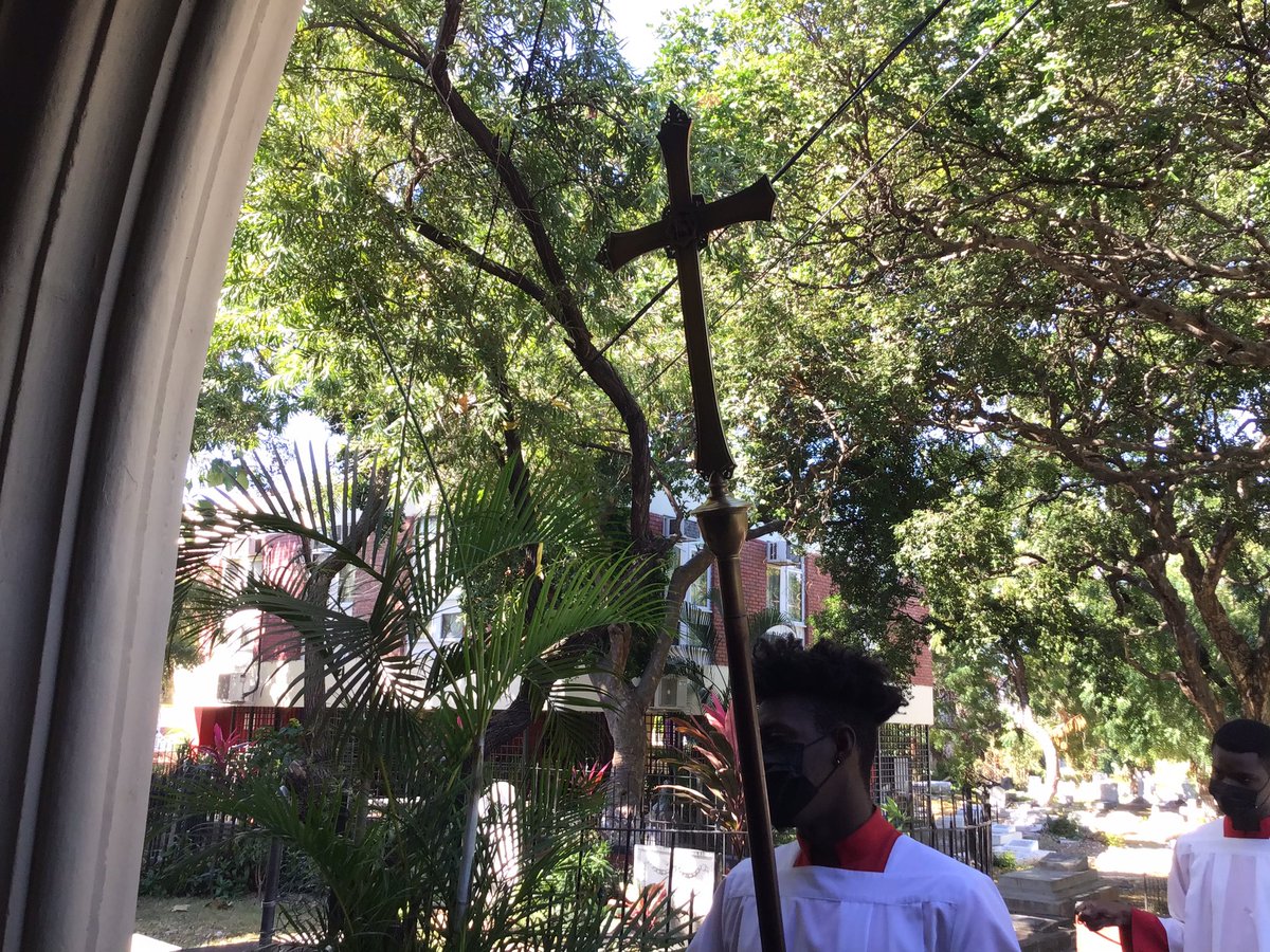 lucienforJesus's tweet photo. The thief cometh not, but for to steal, and to kill, and to destroy: I am come that they might have life, and that they might have it more abundantly.” Jesus -John 10:10 KJV. One verse of Scripture, and two pictures explain everything you need to know about life https://t.co/VCX1d6SQ39