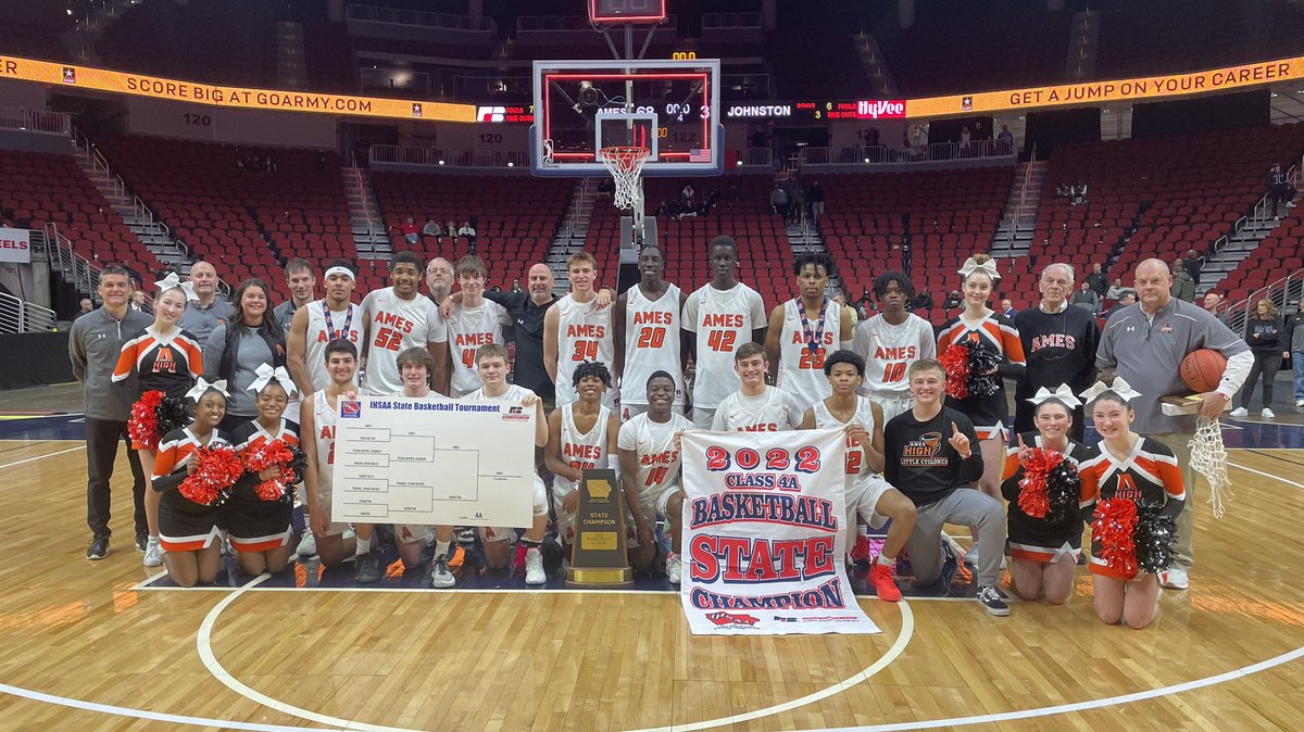 ACSD_News's tweet photo. STATE CHAMPIONS!! 
Congratulations to the Ames High boys basketball team on their state title this evening! #AmesCSD #AmesHighPride https://t.co/CSkBi2ejKI