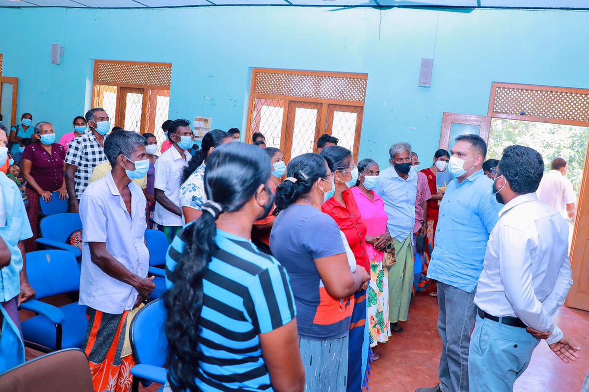 ShehanSema's tweet photo. Handed over agricultural equipments to 145 beneficiary families in Kebithigollewa who are part of the implemented #SaubagyaProductionVillage related to #Papaya and #Soursap production https://t.co/PsWHntHw7z