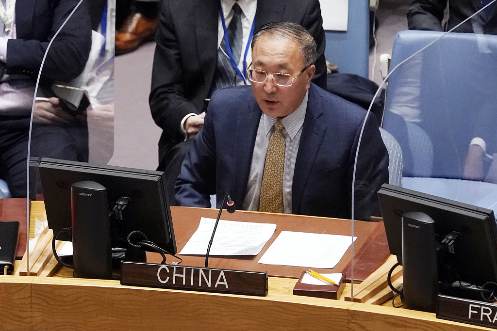 cgtnrussian's tweet image. Постпред КНР при ООН: Китай решительно выступает против разработки, хранения и использования биологического и химического оружия любой страной. Вопросы о возможности разработки биологического оружия в биолабораториях на Украине должны получить должное внимание.
