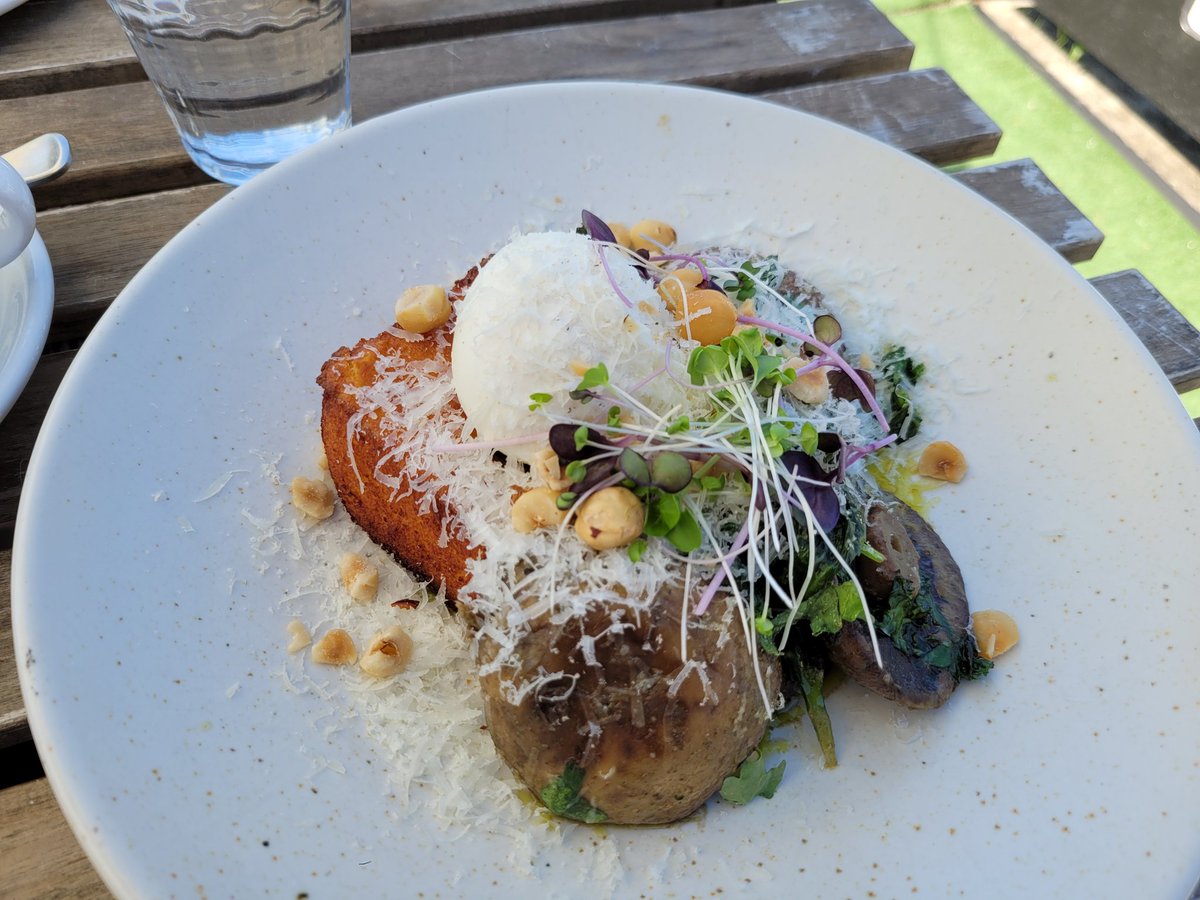 Brunch times are back 🤤🙌