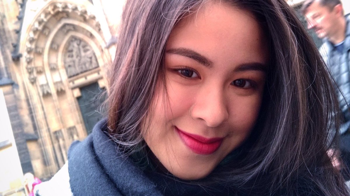 kissesarchive's tweet photo. photos that screams alta #kissesdelavin https://t.co/XmKx8hmXA0