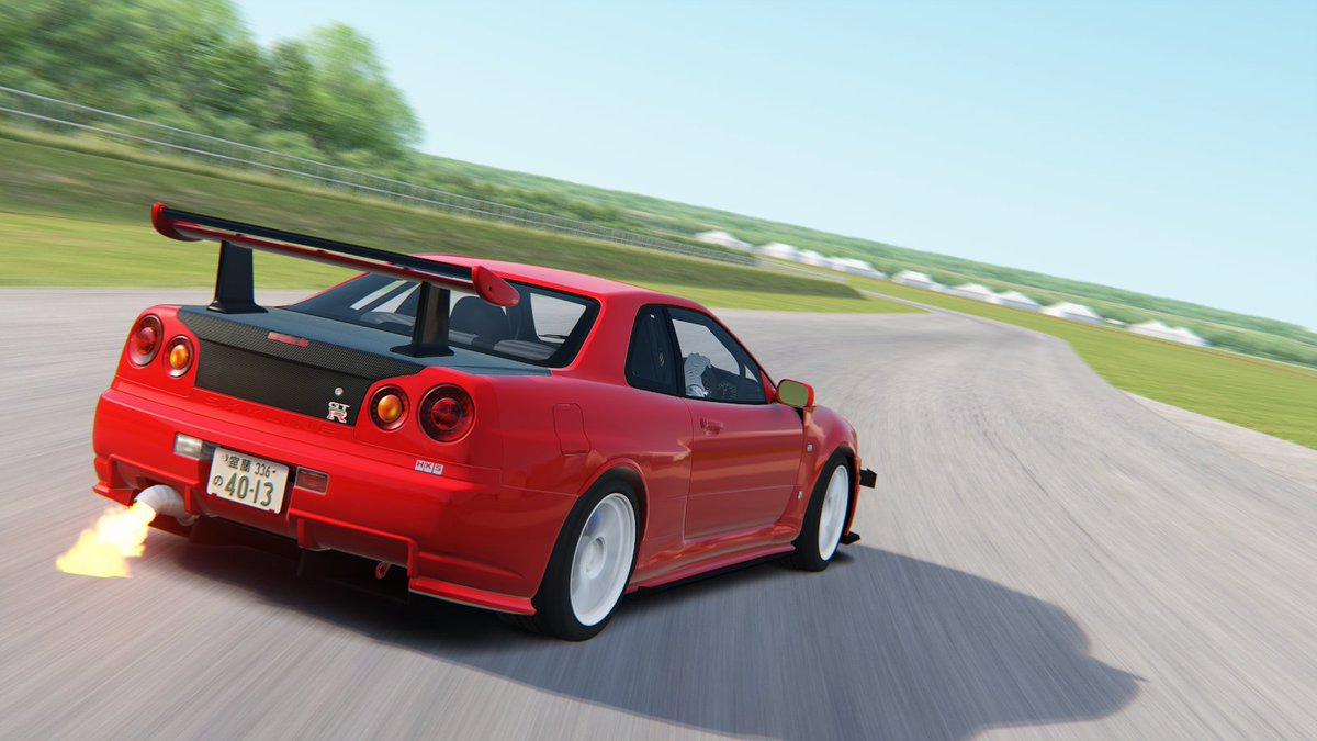 Having too much fun with the Skyline and 86 😩😩