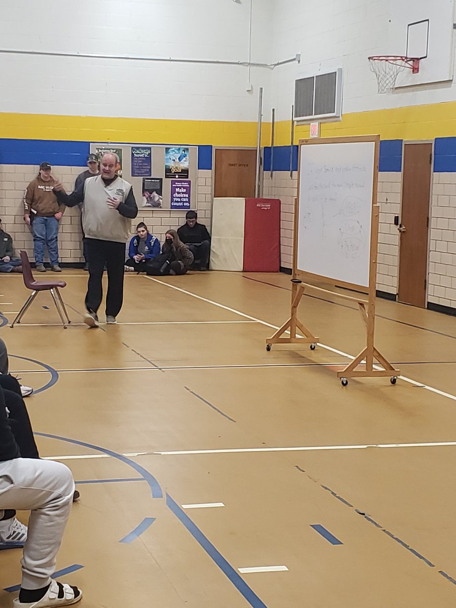 MathEagles's tweet photo. Thank you to Mr. Klein for his followup visit with our students to talk respect and having a purpose! Thanks for your hard work and dedication ! @SuptStover @lakes_renee @LHSGoldenEagles @rklein24 https://t.co/4kK6pyK3SQ