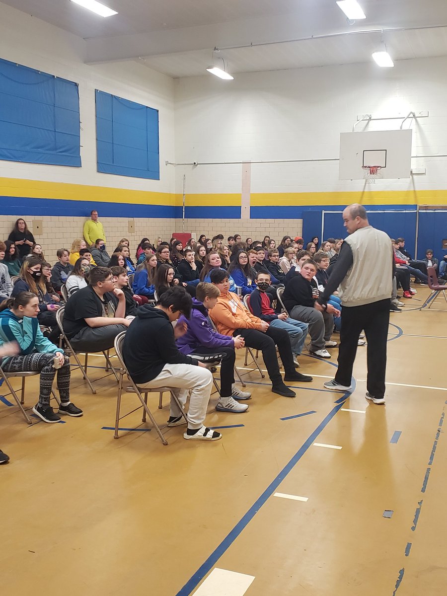 MathEagles's tweet photo. Thank you to Mr. Klein for his followup visit with our students to talk respect and having a purpose! Thanks for your hard work and dedication ! @SuptStover @lakes_renee @LHSGoldenEagles @rklein24 https://t.co/4kK6pyK3SQ