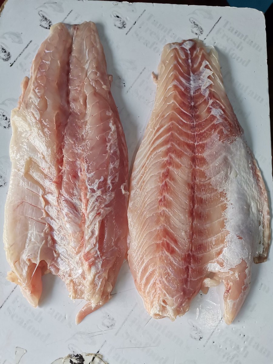 FishTamtam's tweet photo. Fresh Nile perch fillet restocked. Kes 800/kg.
Call to order π0721639601. Ideal for fish fish fingers and spicy fish curry. Try it out today π€
#fishfillets #freshfishdaily #fishshop #fishmonger #saturday https://t.co/msWfH6WXw7