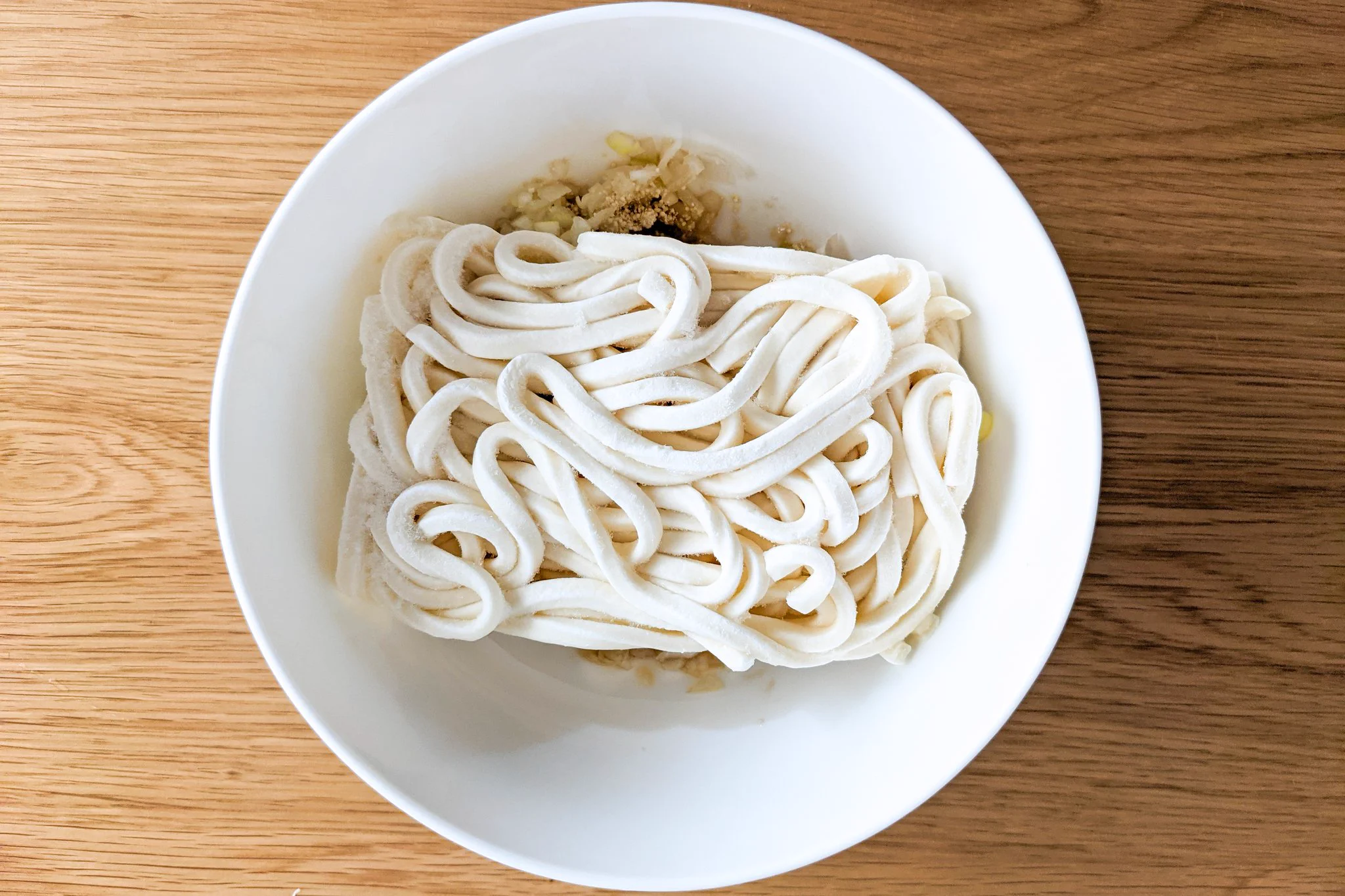 調味料を合わせてチンするだけ！「超絶品レシピよだれうどん」