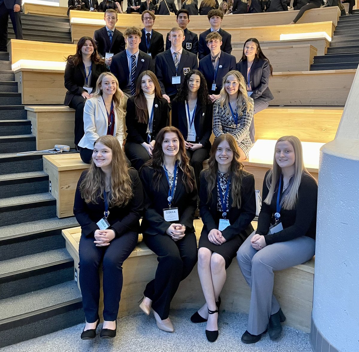 FirebirdBA_DECA's tweet photo. Great first day of @Ohio_DECA CDC with @FairmontMktg 

Excited for mini awards and finals tomorrow!

#MaxMomentum https://t.co/IaCnPQ0kHX
