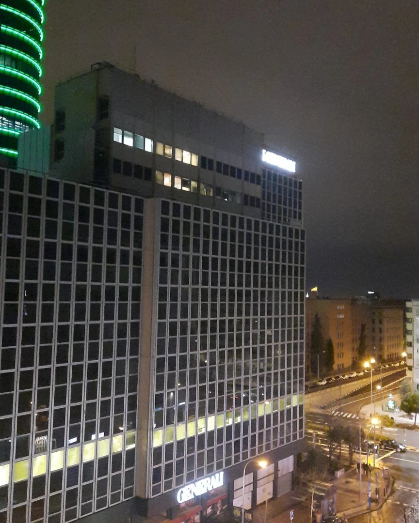 Sheilaguzman_'s tweet photo. Primera noche en Madrid y es una de esas metropolis que no para ni día 🌅 ni de noche 🌆
#Vacaciones #Modeon #Noches #España #Europa https://t.co/SZyNgo46Qq