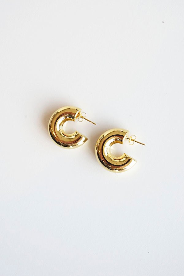 OFFICIALANNAHL's tweet photo. .
NEW ARRIVAL 
3/13 20:00-発売
. 
【 Hoop Pierce (SLV925)】
SLV, GLD

¥9,790(in tax)
.
.
#annahl https://t.co/DcU3qXxsDI