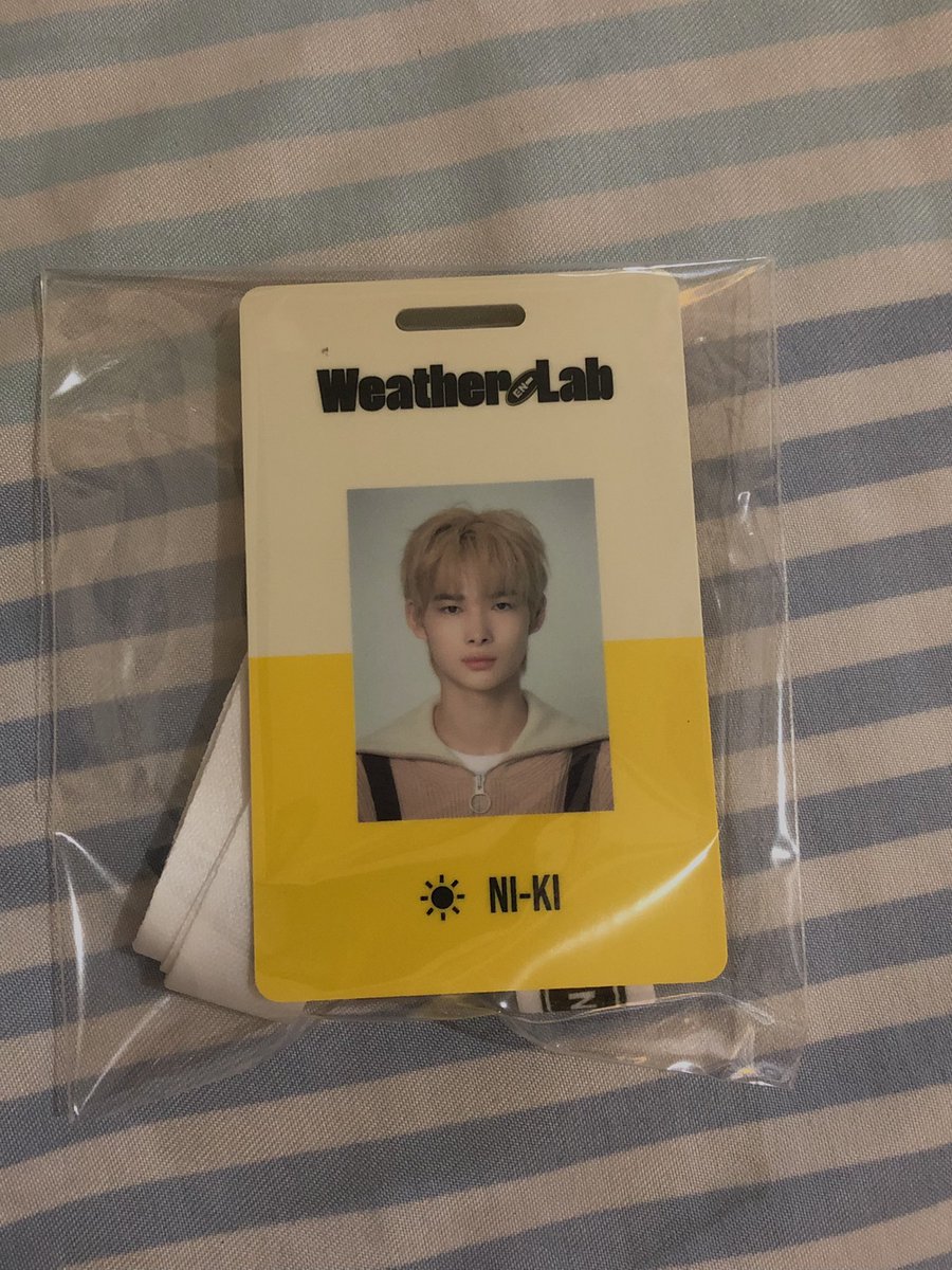 kimddeonutss's tweet photo. wts/lfb 
 1150 + sf  PAYO (can do 3 days reservation)

‼ on hand ‼
  
     MOP: Gcash
     MOD: ggx                                                           please like and rt !! and dm if interested https://t.co/48jk2zOq1z