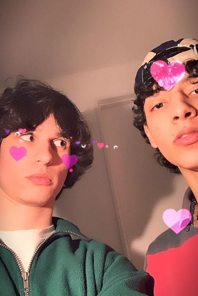 hamzahthinker's tweet photo. hamzah and martin<33 omg https://t.co/9iME9Ekw3y