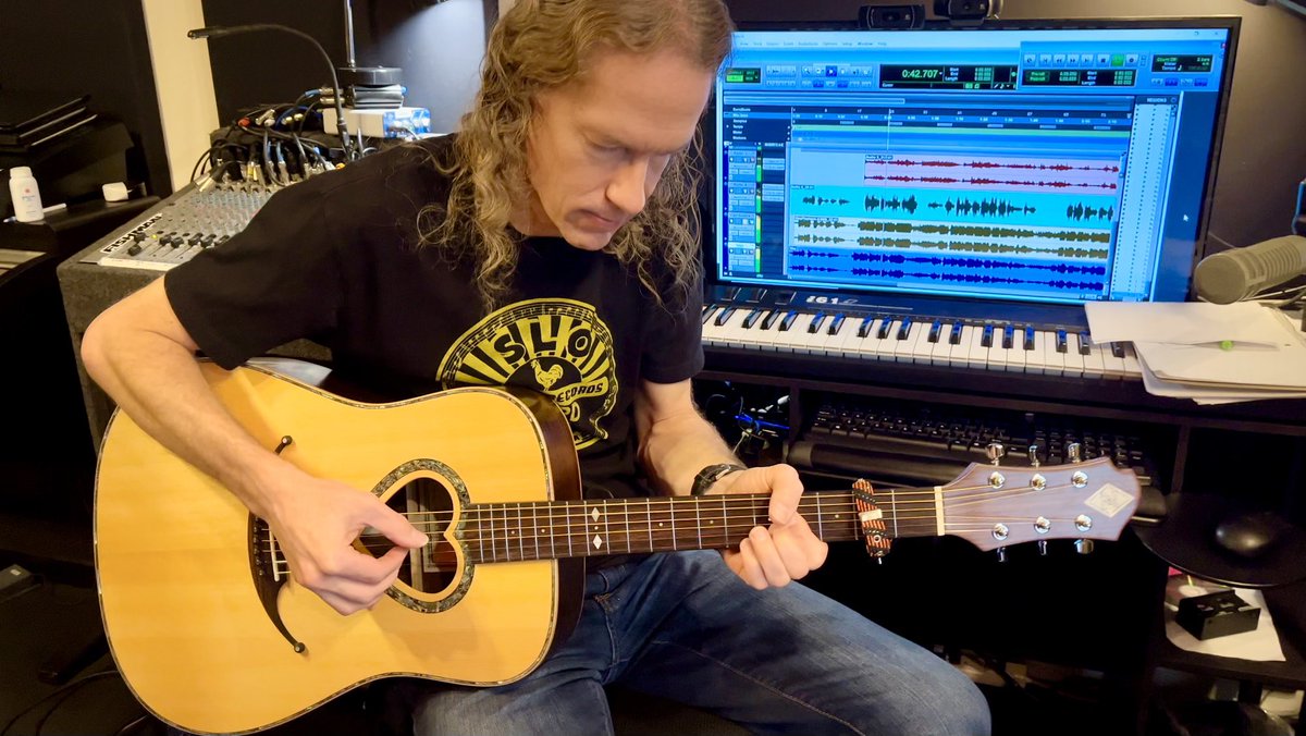 TLarsonBand's tweet photo. Getting excellent tones out of my new Zemaitis CAD-200HS acoustic guitar for the next Travis Larson Band album. The intonation on this instrument is perfect too. So awesome! #travislarsonband #zemaitis #aczemaitis #acousticguitar #inthestudio #progressiverock #rockfusion https://t.co/UjglMWcPKj
