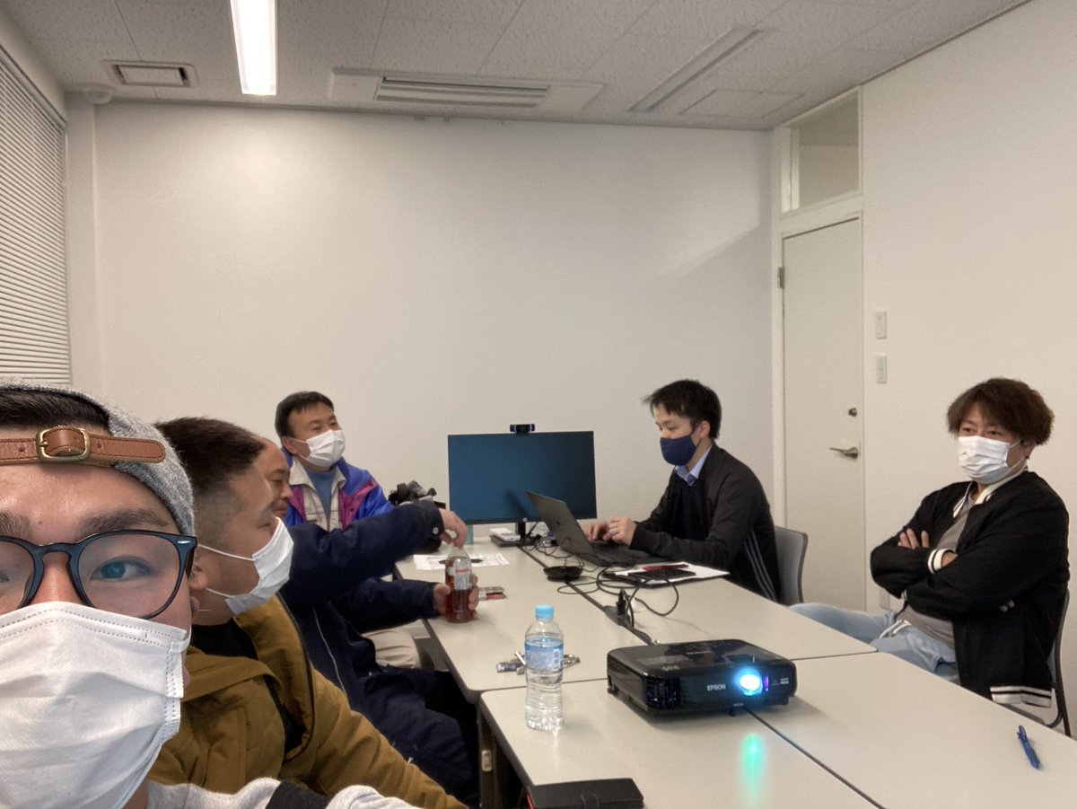 ayase_seinenbu's tweet photo. 先日の花火大会反省会！？
良い感想もあれば期待してもらってるからのご指導もあり、もちろん改善案も出たりして、まぁ色々出ますよねー😂

この反省を次の花火大会に活かしていきましょうっ！

果たして次はできるのかって話もありますが… https://t.co/DJwFl34heA
