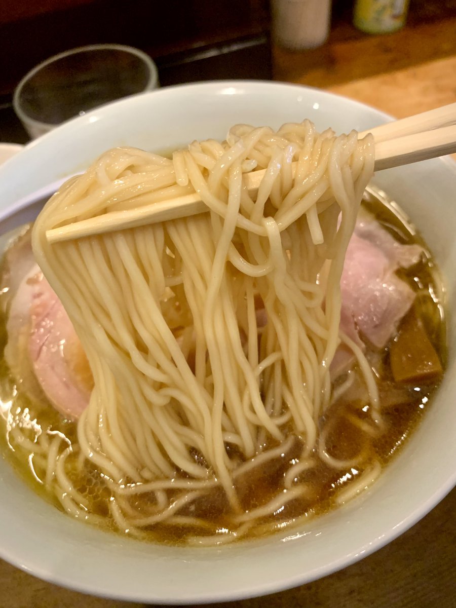 たかやす tweet media