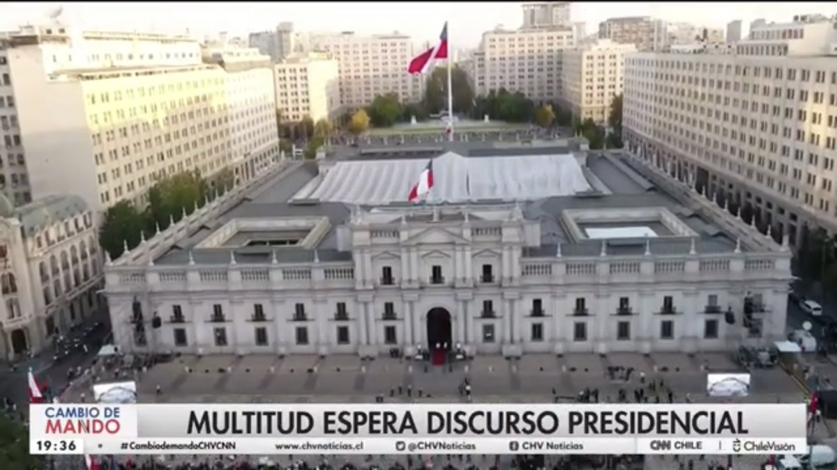 WarwickMurray's tweet photo. Unique political moment in Chile’s troubled history. 36 y.o Gabríel Boric is President! His cabinet is majority female and for the first time the Chief of Protocol is female and indigenous (Rapa Nui). Que día mas lindo! Al fin el pueblo chileno puede cumplir su destino en el sol! https://t.co/OdqzXWI8KO