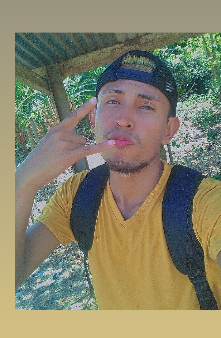 Flacosexy13's tweet photo. Hola https://t.co/66YbB56gMC