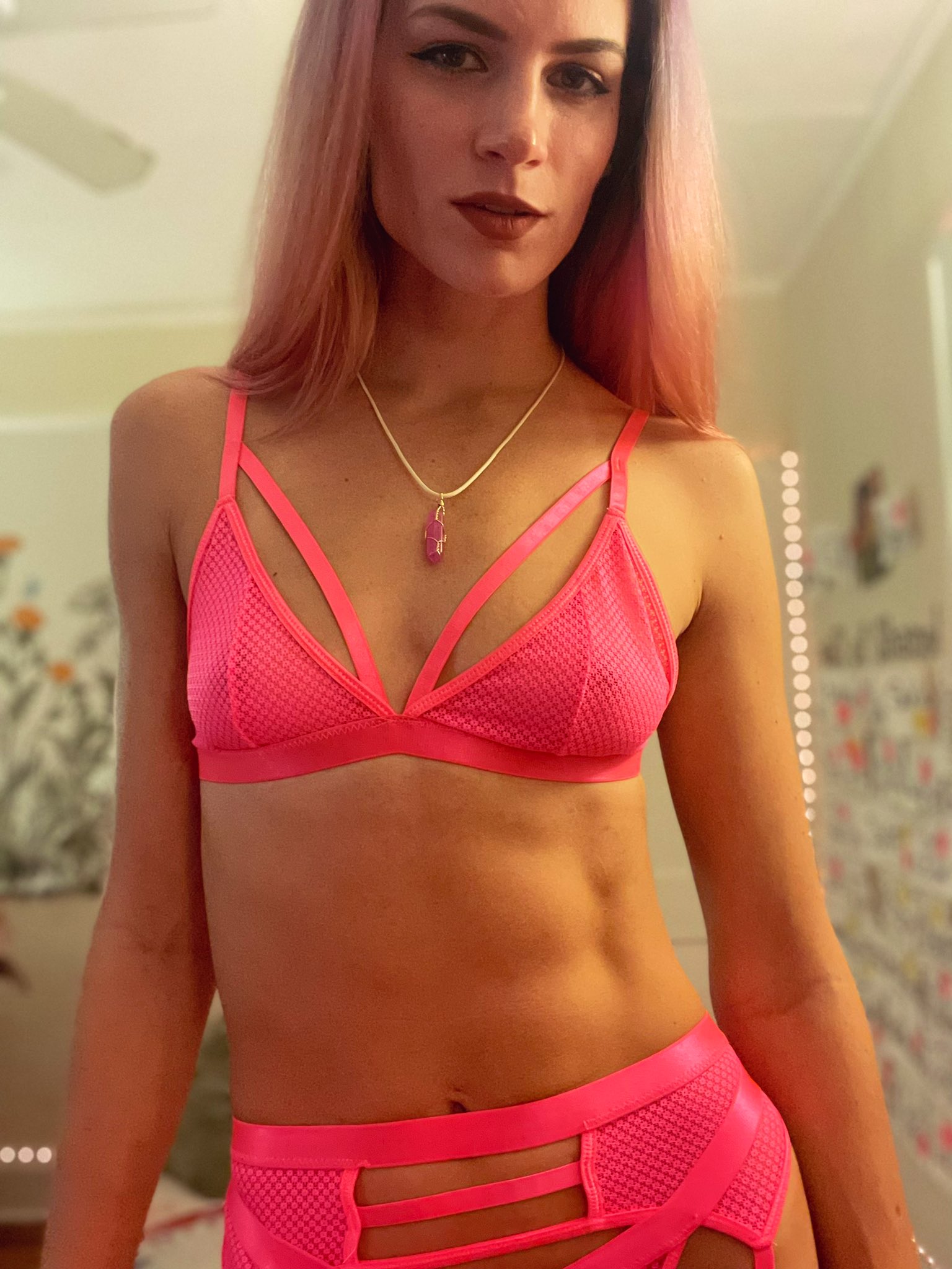 Gia Hill 💜 $5 OnlyFans on Twitter: "I tried to be dainty and harmless