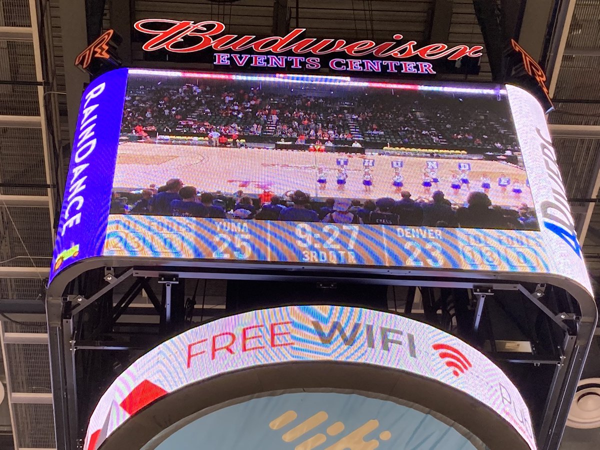 KNEC1009's tweet image. Yuma leads Denver Christian 25-23 at halftime! #RollTribe #corpreps