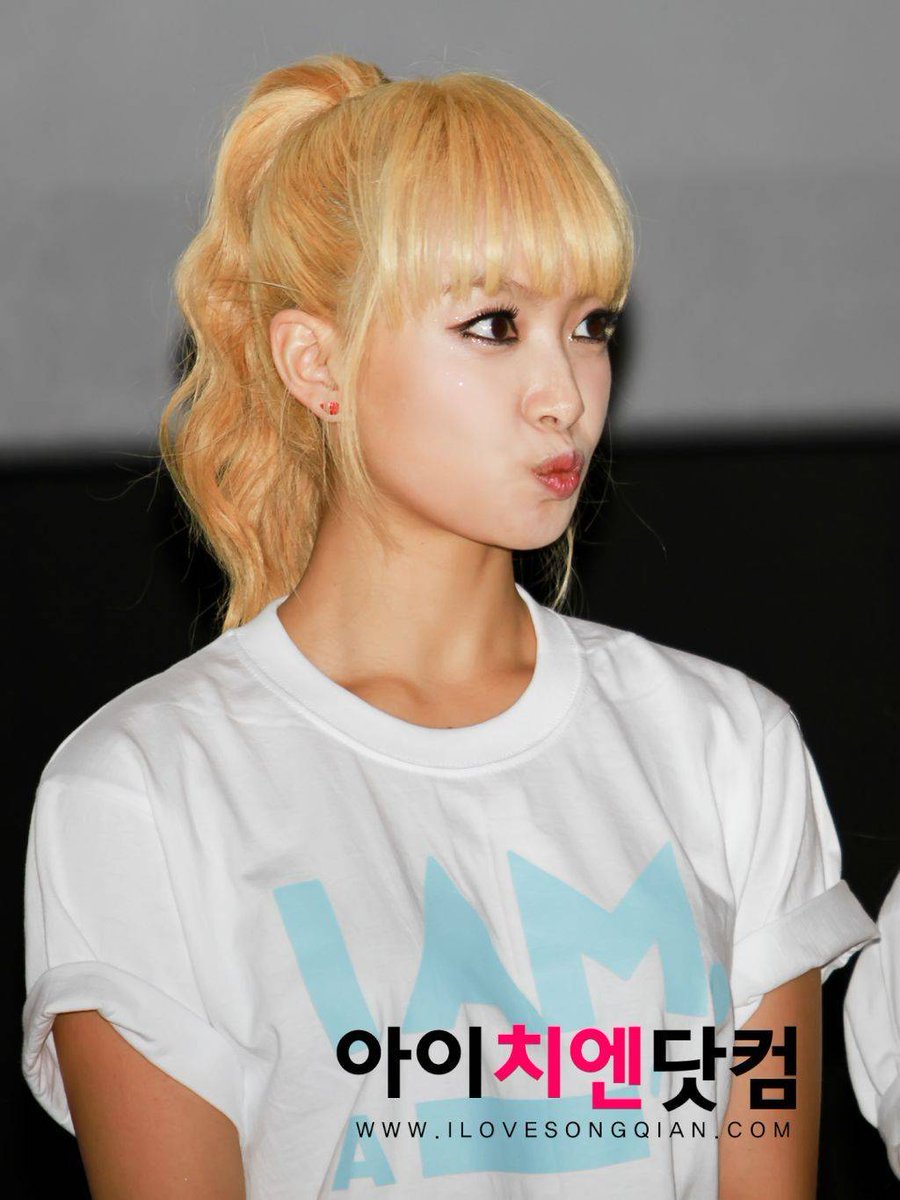 hourly victoria tweet media