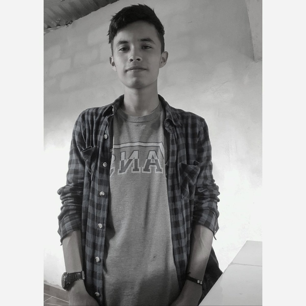 Andy68351487's tweet photo. #NuevaFotoDePerfil https://t.co/FIsqArEZTZ