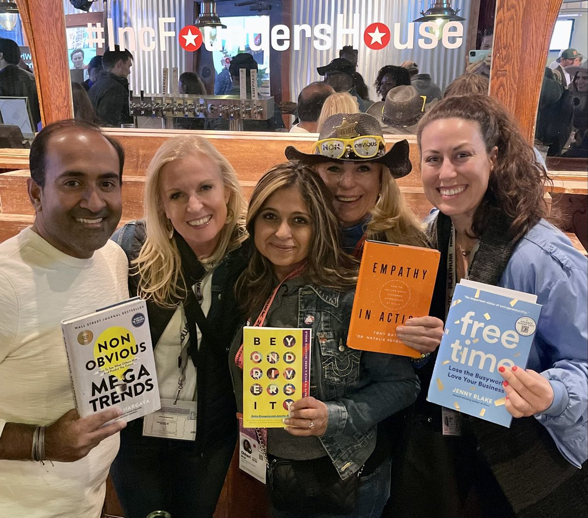 drnatalie's tweet image. Great evening at the Inc Magazine Founders House w Scott Omelianuk, Editor-In-Chief &amp;amp; @Non_Obvious &amp;amp; @IdeaPressPub @rohitbhargava @ChhaviB @jenniferbrown @jenny_blake @Genesys @Tony_Bates71