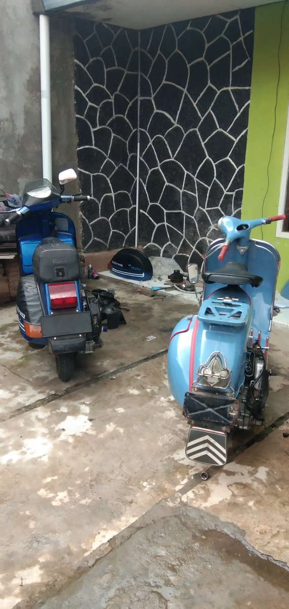 obenkbiew's tweet photo. Like my hobby #vespa https://t.co/FdrK8crvwY