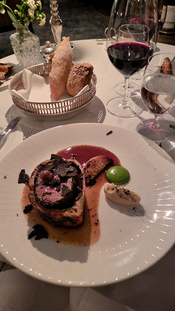 Vicky Wright MBE tweet media