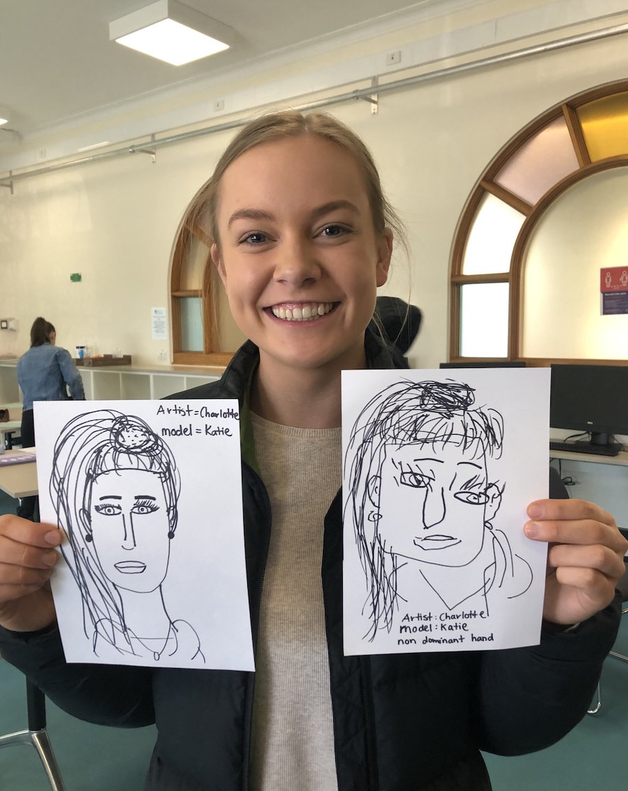 charmiller___'s tweet photo. Throwback to EDAR242! The task was to draw one of our peers on paper twice. One with our dominant hand and the other with our non dominant hand. The photo on the right is of my peer (model) Katie. I think the resemblance is uncanny. Do you? 🎨✏️ #ACUedu_p https://t.co/NBUeORo6xH
