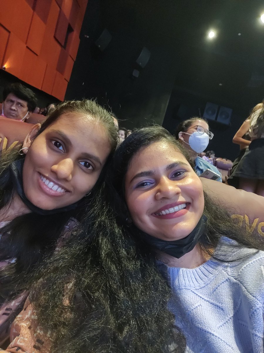 ManyySarangh's tweet photo. In PVR right now, so so excited 😍🥰💜 @bts_bighit @_PVRCinemas #PTD_ON_STAGE_SEOUL #PTDLIVEVIEWING https://t.co/DDY8bhk0GF