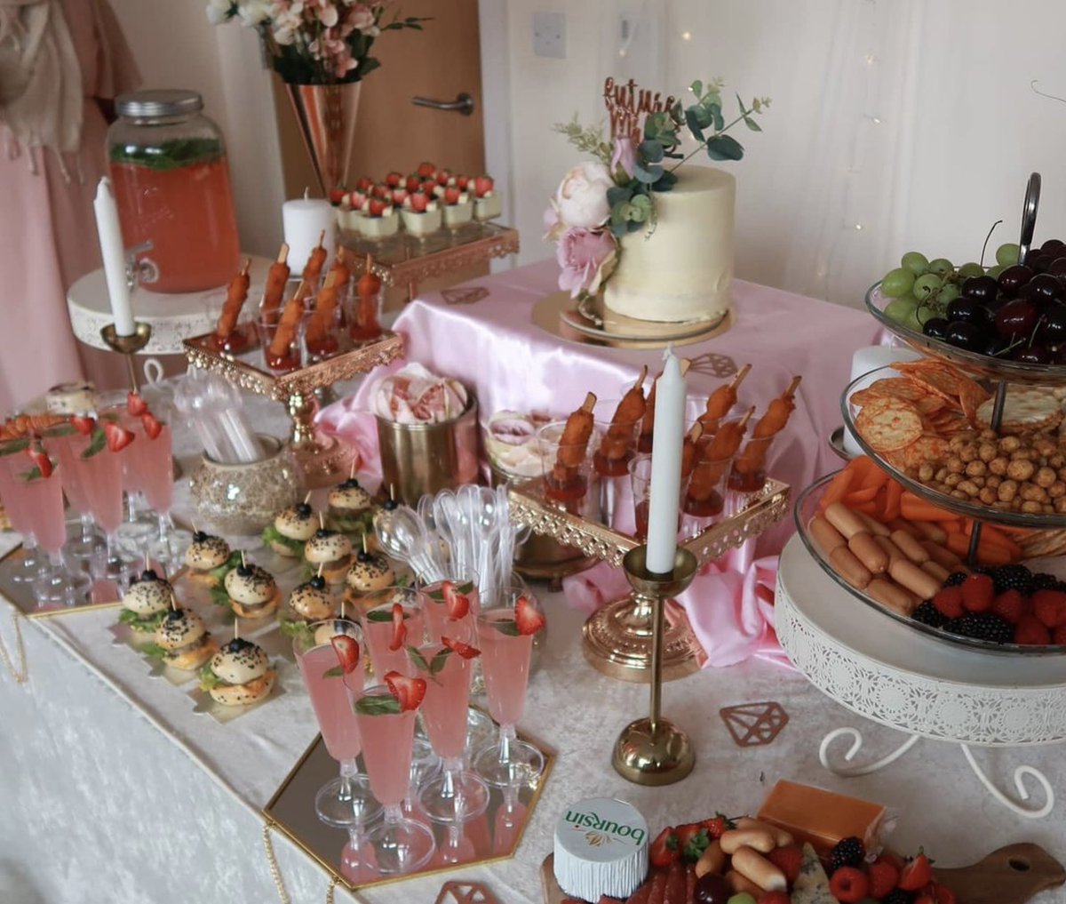Bakersplug_ng's tweet photo. Weekends are for events and we love a good spread! #bakersplug 

Need dessert packaging?
Click here ⬇️ to shop now 
https://t.co/m1GHO6eY5C https://t.co/VdHSCwJtqI