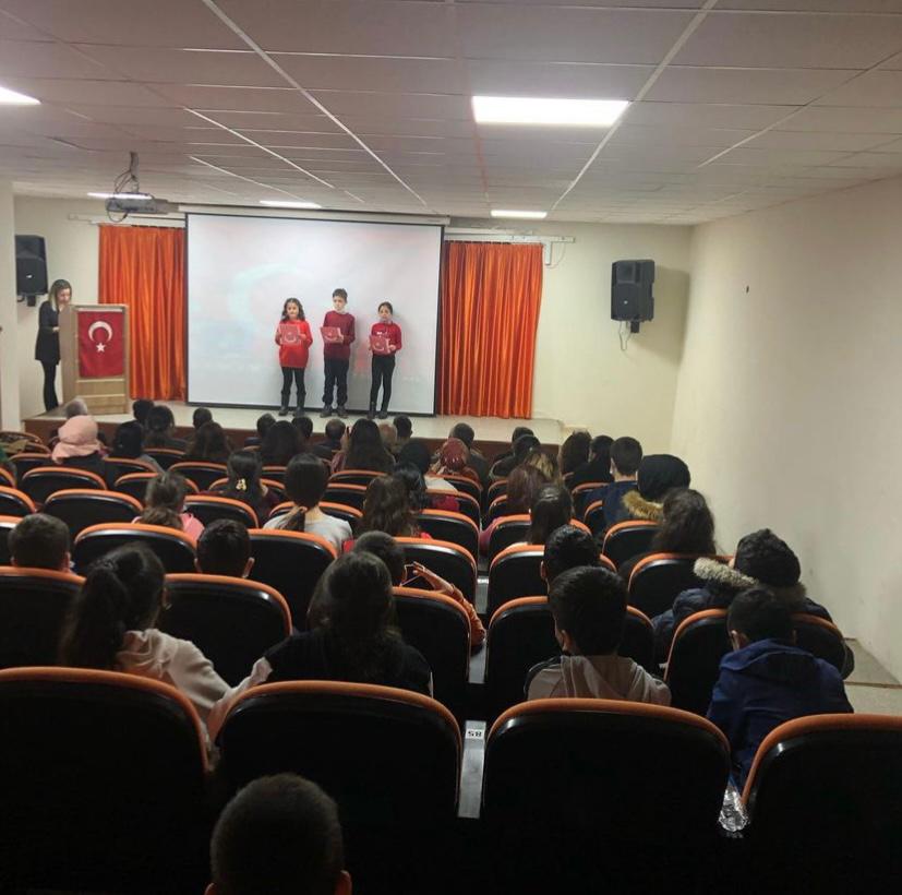kigimem's tweet photo. istiklal Marşımızın "Milli Marş" olarak kabul edilişinin 101.yıl dönümünü kutluyor,Mehmet Akif Ersoy'u saygı ve rahmetle anıyorum. 
@tcmeb 
@KigiKaymakam 
@RahmiGuney 
@kigimem 
@_huseyinyalcin https://t.co/XhJ2ggj2gT