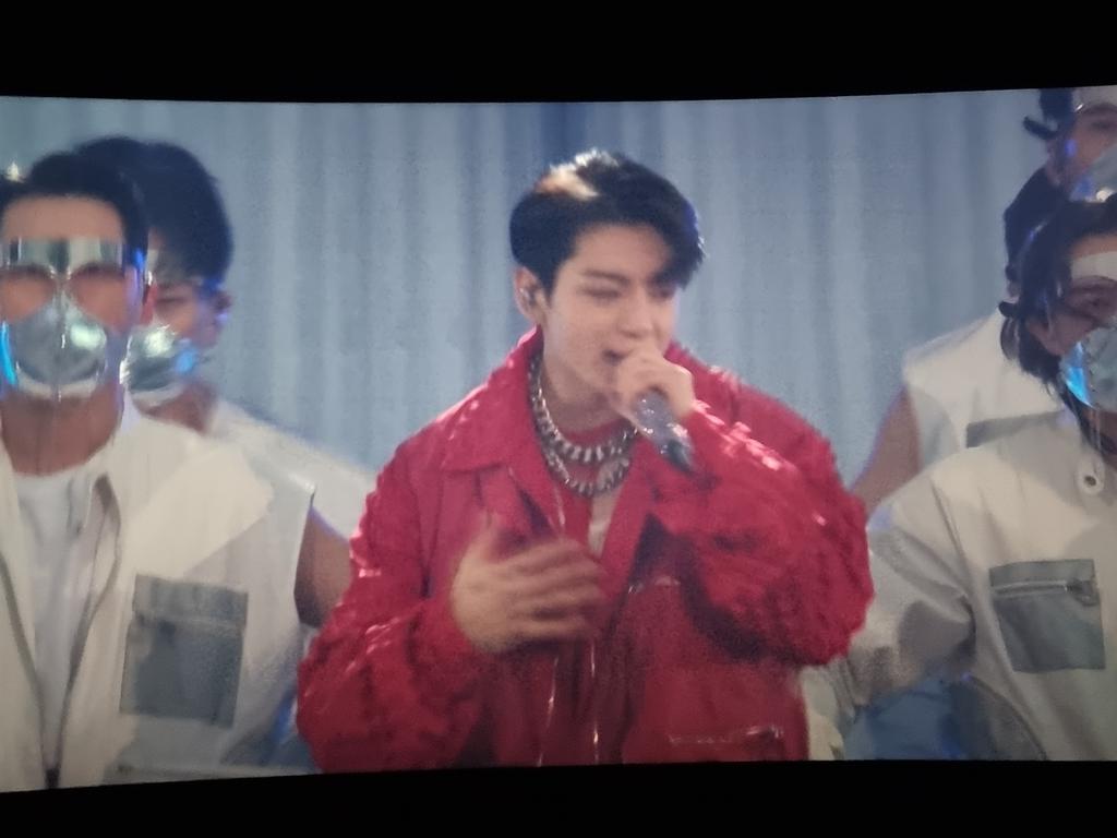 elliza 🤍(slow) tweet media