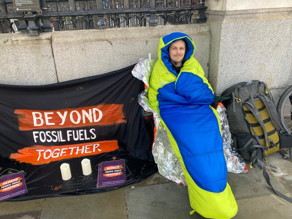 beyondfft's tweet image. @TotallyRadDude Totally Radical 🌟 you are 🧡🖤 💛💙 ☔️ Many Thanks 🙏🏻 for supporting @beyondfft Vigil @UKParliament overnight #BeyondFFT