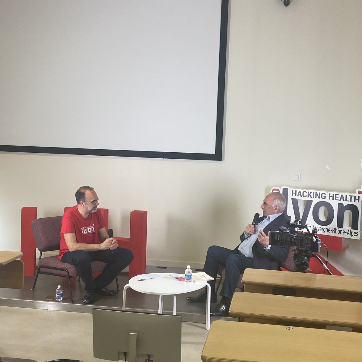 Hacking Health Lyon tweet media