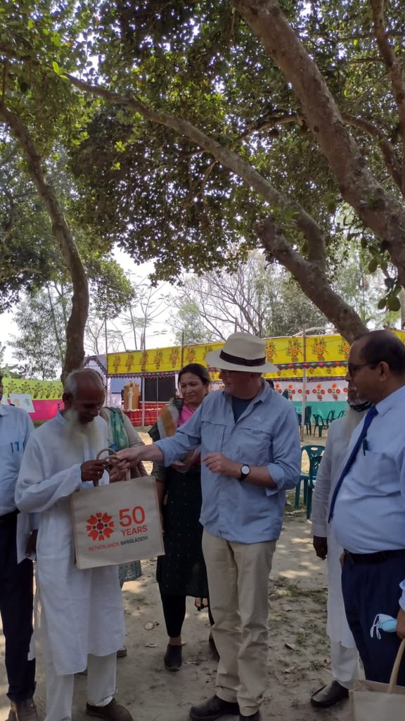 NLinBD1's tweet photo. NL embassy and @IFADSouthAsia together with @LGED visiting the water management cooperative in Dhamrai and talking with farmers, women and youth. Looking fwd to the new phase of the climate & disaster resilient small scale water resource management project. #NLBD50 @ahameleers1 https://t.co/qVNRcijEGH
