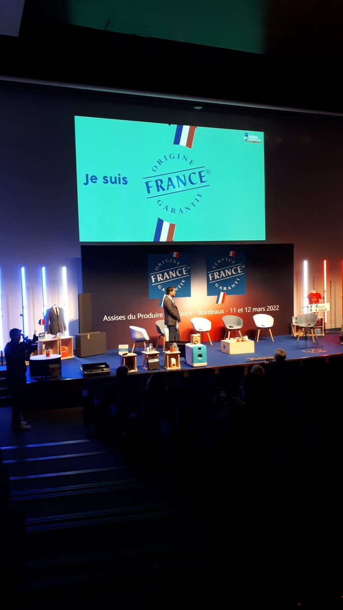 Début de la 2ème journée avec cette fois-ci des tables rondes sur le thème de la transition écologique et de la souveraineté industrielle ! 🇫🇷

#APEF2022