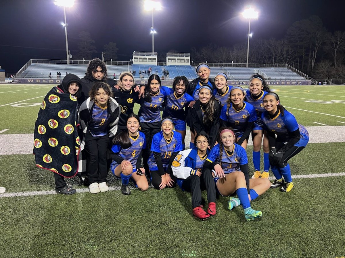 Excited for <a href="/CH_girlssoccer/">Chapel Hill HS Girls Soccer</a> and their 2nd place district finish! Your Lady Bulldogs are ready for their playoff run! Stay tuned!🐶⚽️🔥💯 #CodeBlue #WeApplyPressure #AnotherEditionOfGoldBallSeason