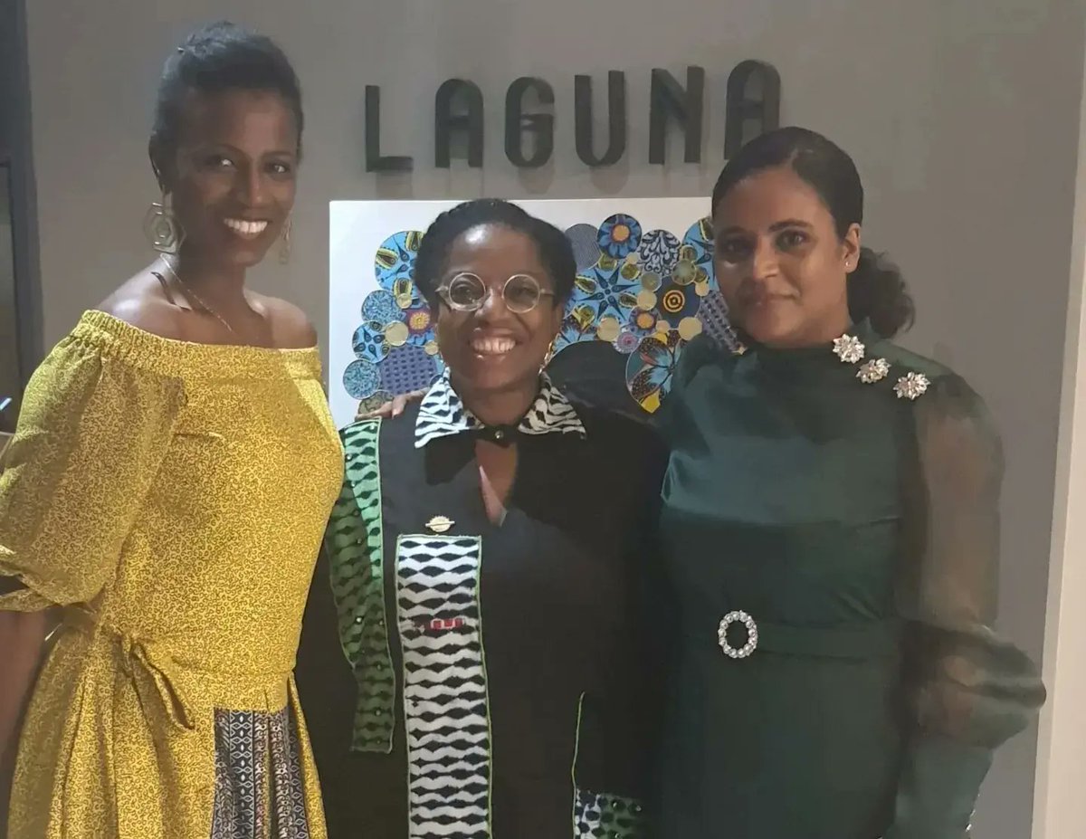 kulanfa's tweet photo. Exposition d'œuvres d'art de l'artiste @IrleyRivera 🇬🇼à Noom Abidjan Hotel 
@HafouToure
#Ruthtafebe
#art4npili #IWD2022 #guineabissau https://t.co/Fcs0hF2eYC