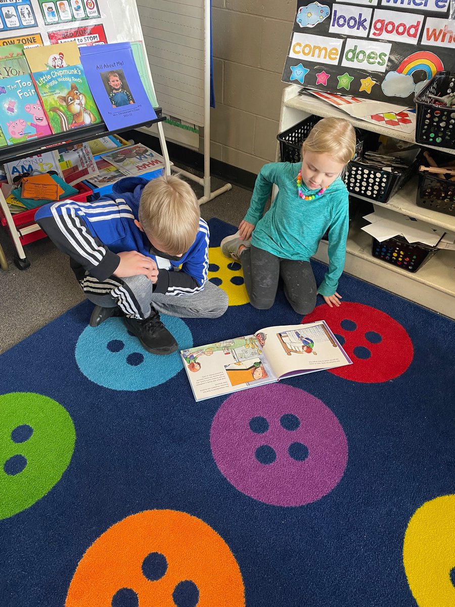 MrsJ_3rdGrade's tweet photo. The best kind of buddies are Kindergarten Buddies! 💗 @Kindergarten321 https://t.co/53WcjwZtja