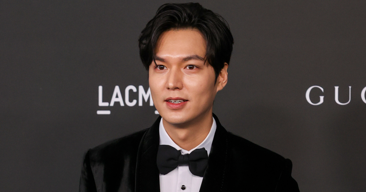 hallyutalk's tweet photo. #DearOppa: A #Minoz from India gushes about how #Pachinko star #LeeMinHo's "genuine eyes have acting skills of another league"

📸: Getty Images
https://t.co/2nb1tAbRZz @ActorLeeMinHo https://t.co/ZMPo3zsujL