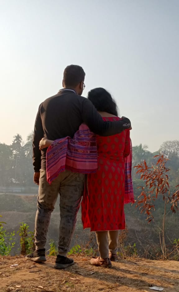 ArisarPaul's tweet photo. Sunrise with Sunshine 😁😁...... 
.
.
#morningperson #morningvives #morninglove #goodmorning #couple #CoupleGoals #couplelove #lovebirds #together https://t.co/sycWzRpQfn