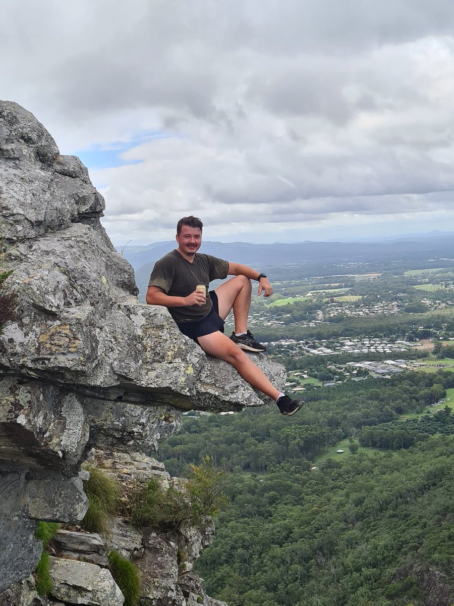 ChuckMasterPlay's tweet photo. Good little climb today with @PogfaceR6 https://t.co/jGTs9TzpVQ