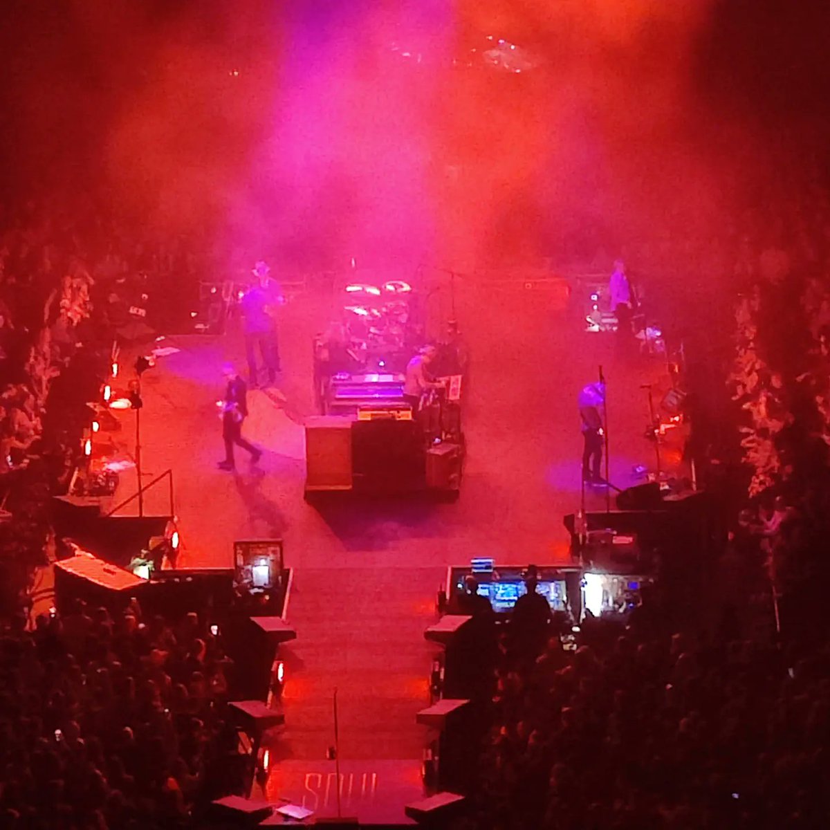 Heather070480's tweet photo. Eric church concert. What a night https://t.co/b8simhx6L5