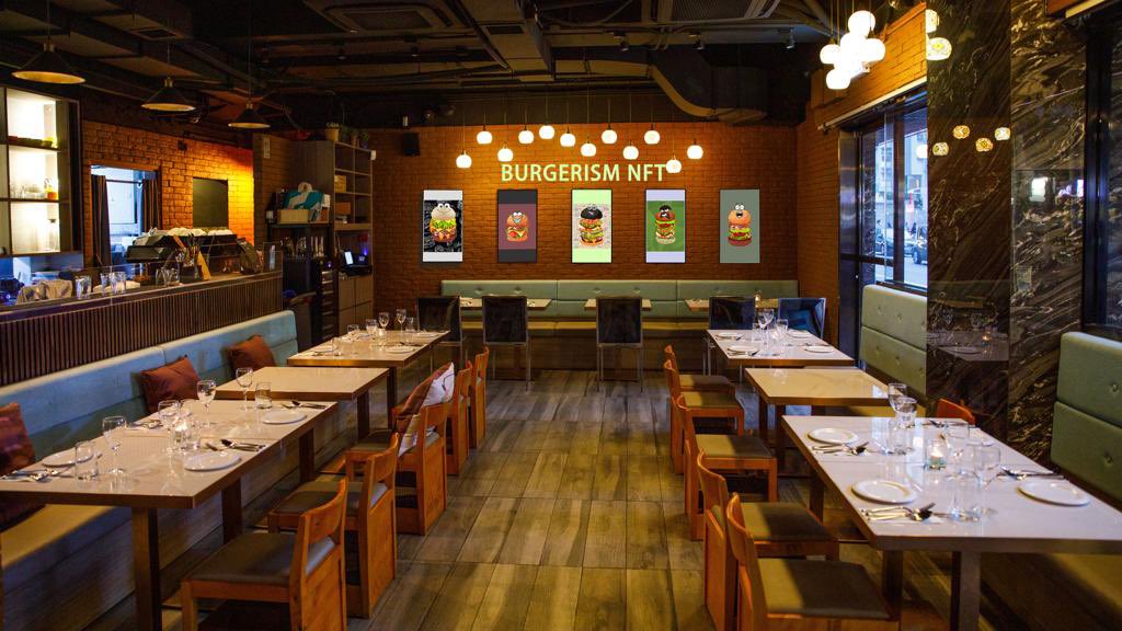 BurgerismNFT's tweet photo. The first NFT gallery restaurant in Hong Kong

#NFT #Web3 #NFTGalleryRestaurant 
#cryptocurrency  #HongKong #blockchain #Burgerism https://t.co/Jc5lkomRHt